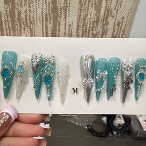Elegant Teal and Silver Press-On XL Stiletto Nails